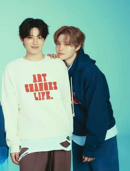 dyyiss's tweet image. &quot;how is he?&quot;                    &quot;he&apos;s still with me&quot;