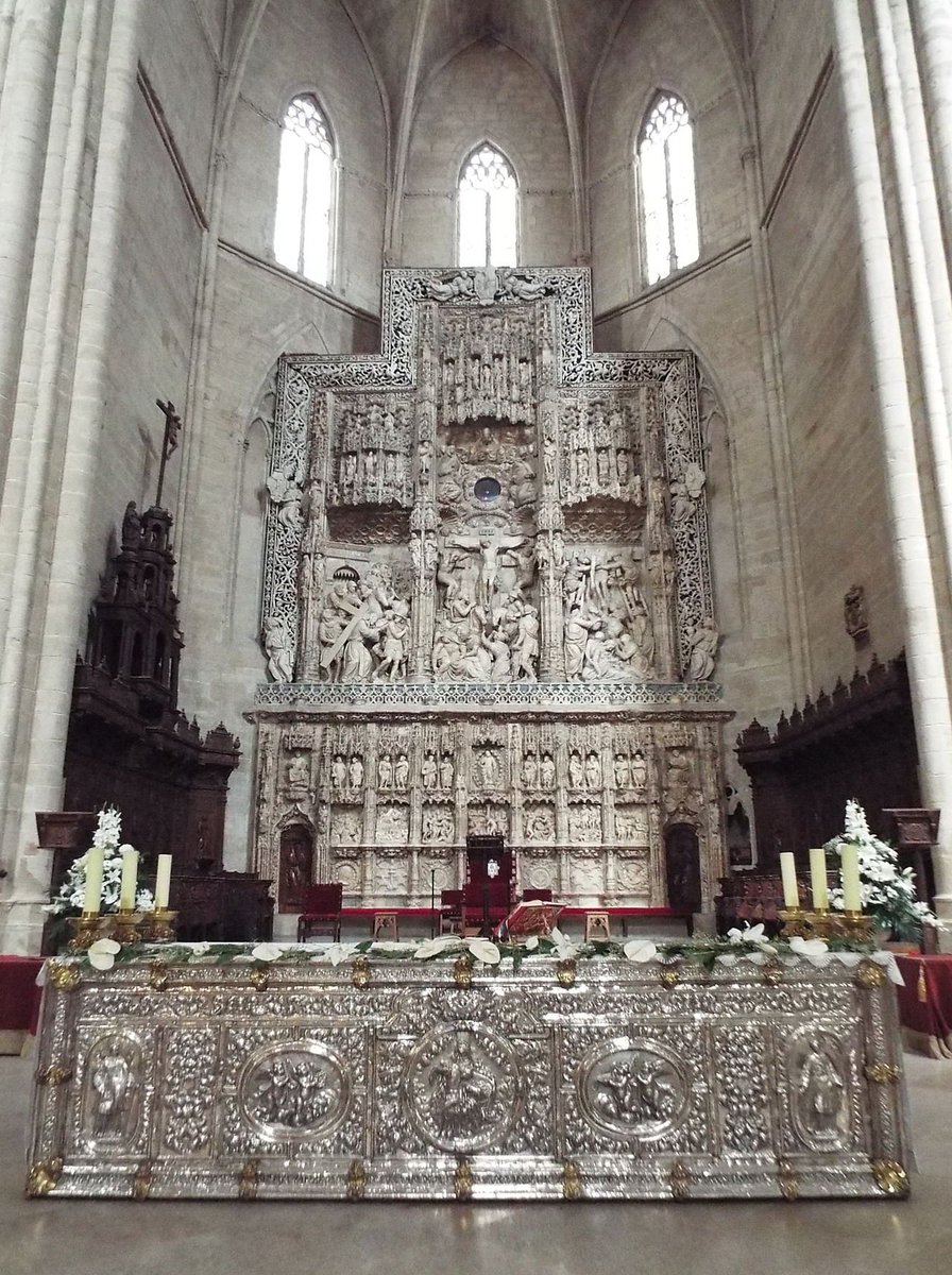 RMedievo's tweet image. Santa Iglesia Catedral de la Transfiguración del Señor de Huesca.