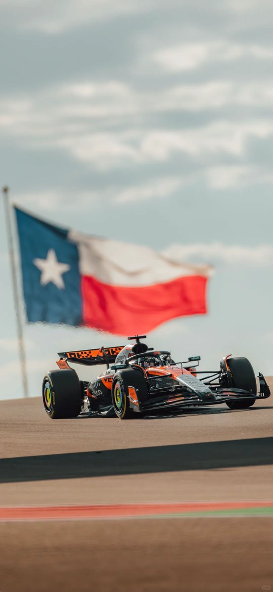 FunctionFu2858's tweet image. Sharing some F1 US Grand Prix race wallpapers
#F1 #USA