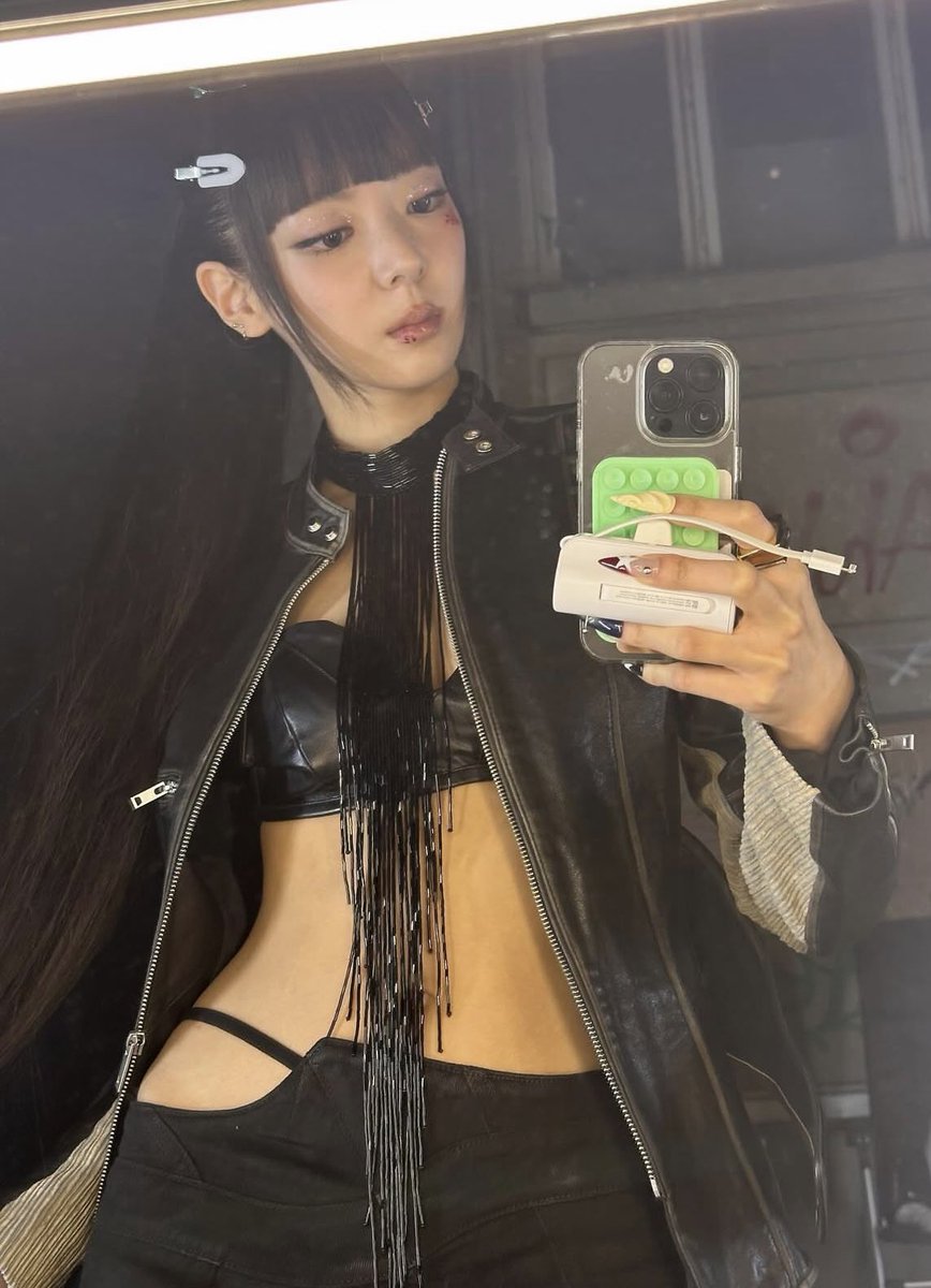 itzypopbase's tweet image. ITZY’s Lia looks ravishing in new photos.