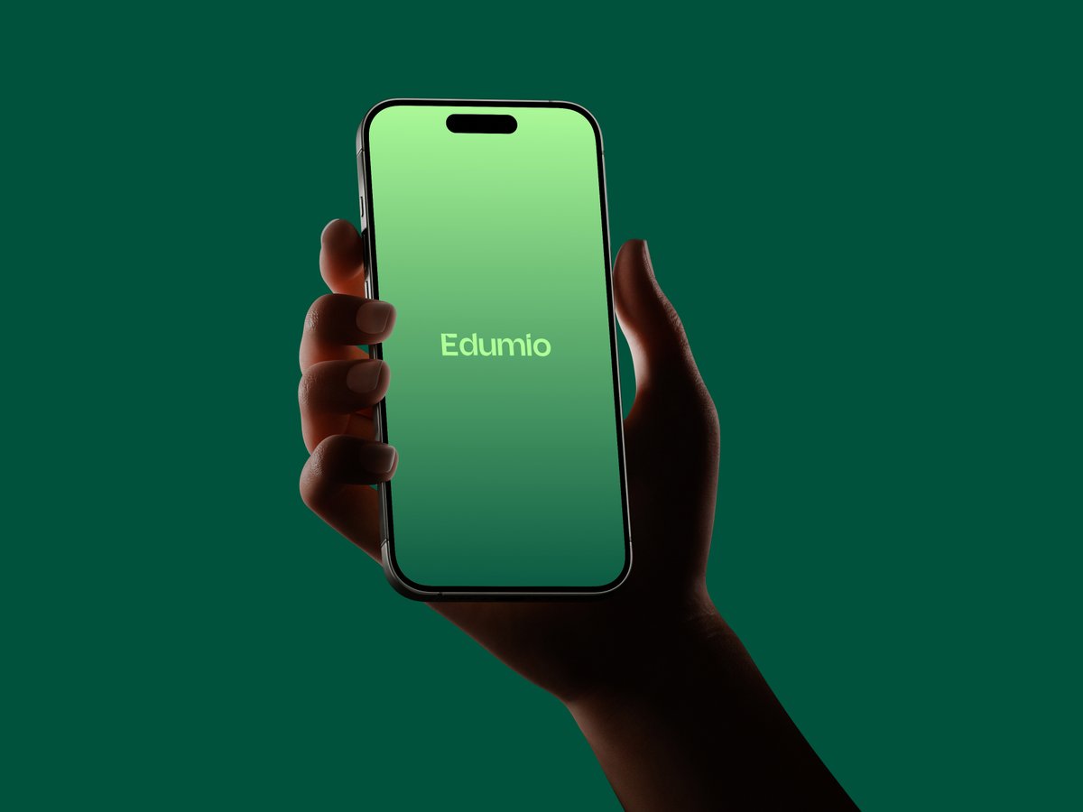 IkhStudio tweet media