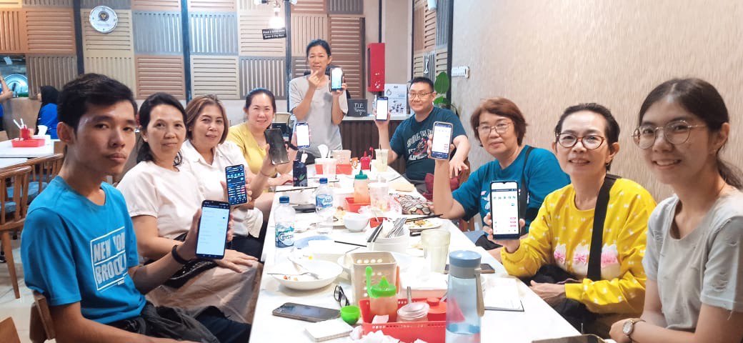 DVTEAM88's tweet image. Pertemuan Offline Tim Berhasil Diselenggarakan

Ketua WELM THEODORUS sukses gelar pertemuan 15 anggota di Jakarta. 8 anggota baru gabung! Tim Jakarta growth-nya kuat. Ayo bangun DV TEAM Indonesia yang stabil!

#dv #DV #opalp #dvteam #DVTEAMGlobal #DVTEAMAsia #DVTEAMSystem