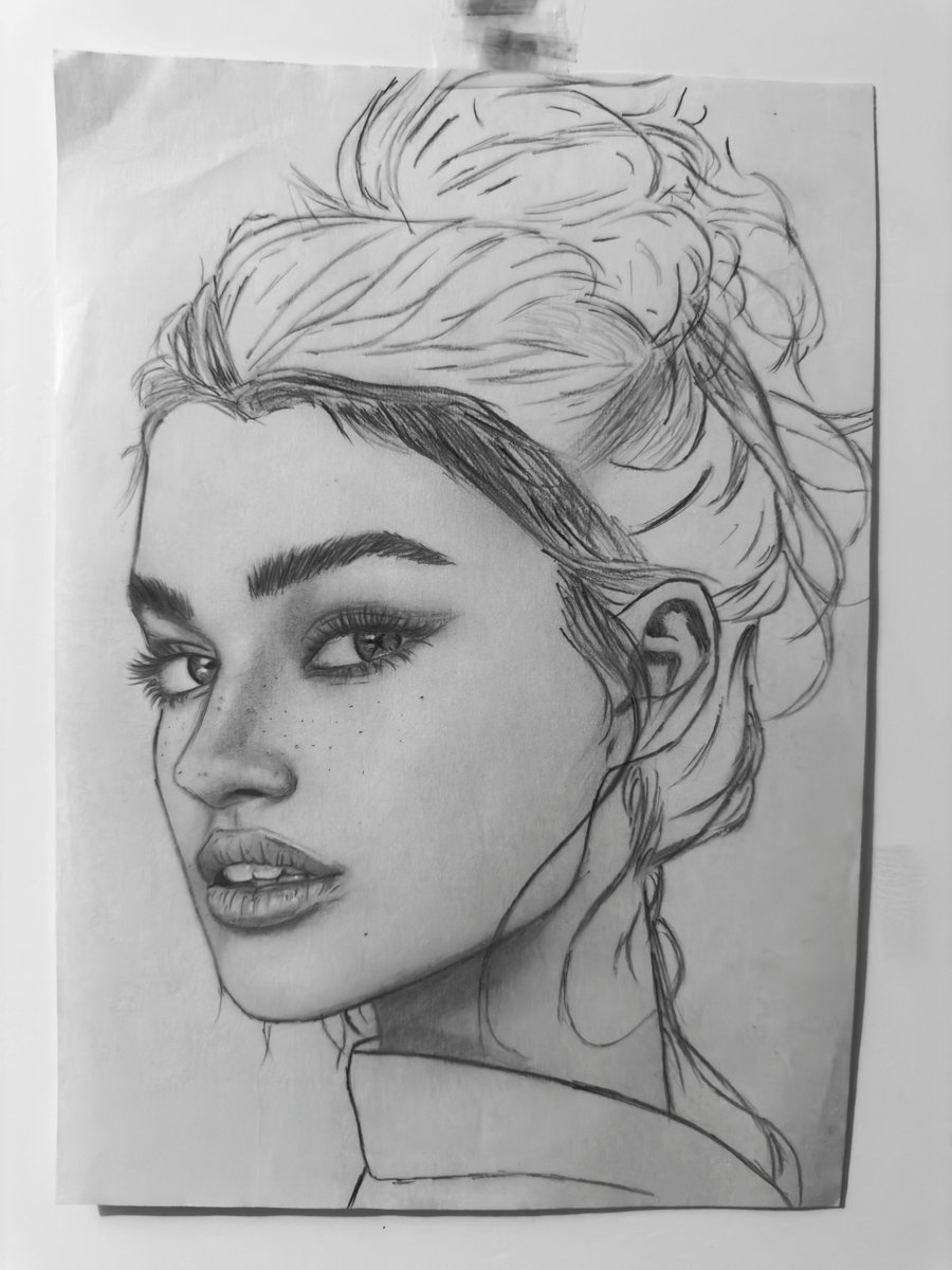 Arkadjewitsch's tweet image. This is how masterpieces are created ✨🎨