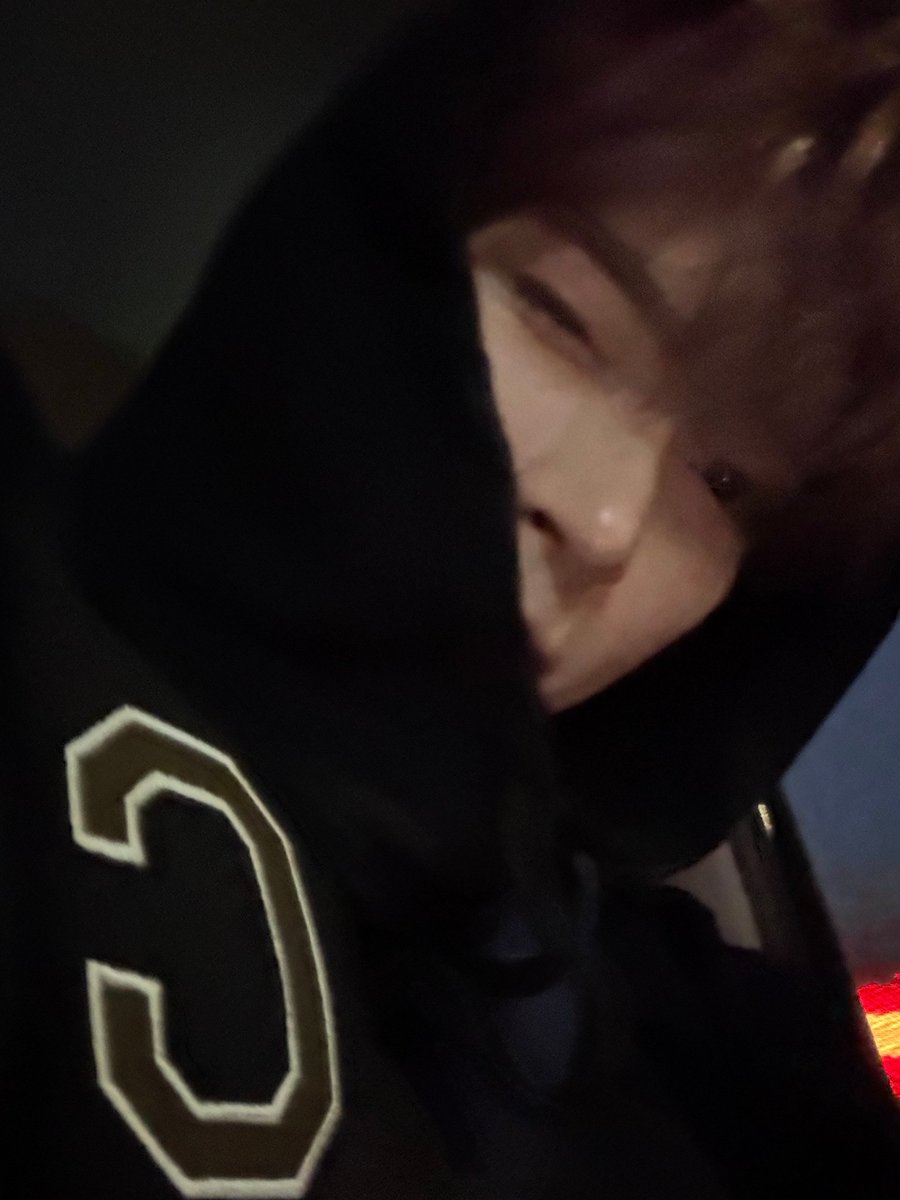 shbpics's tweet image. 🖤💬