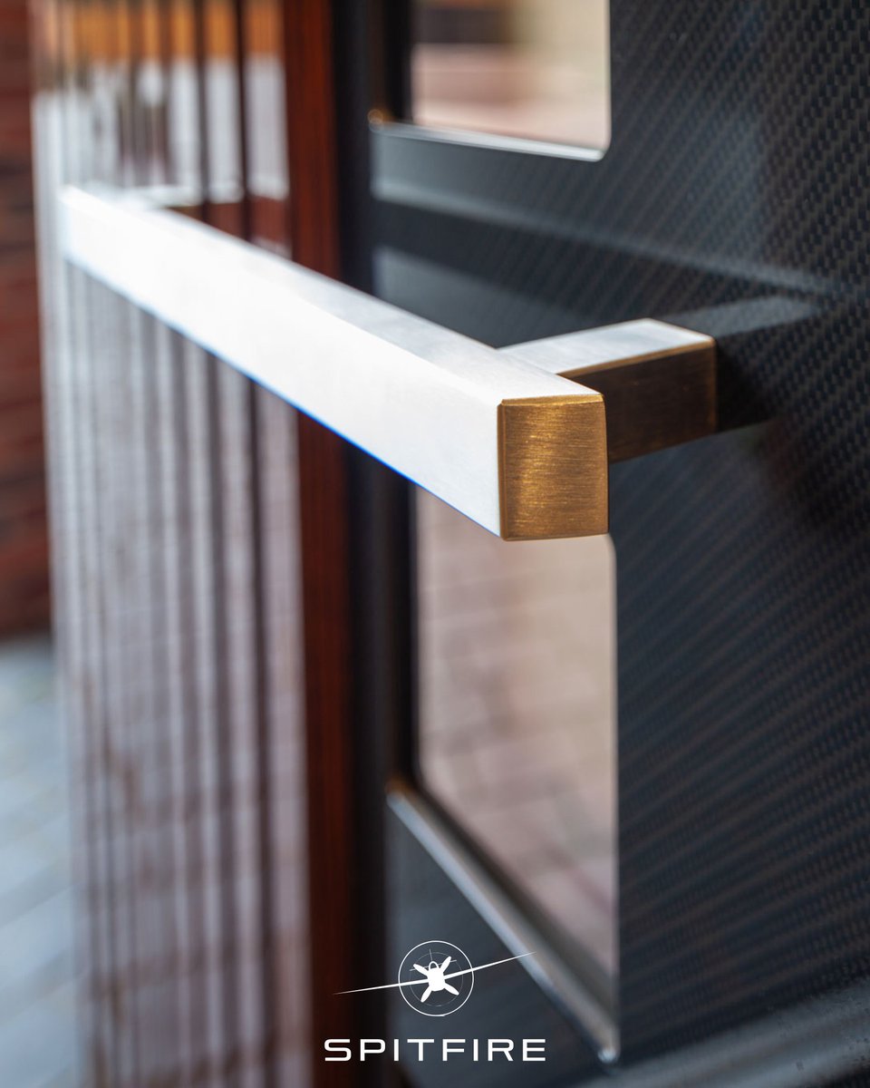 SpitfireDoors's tweet image. Crafted to perfection.
Every detail on a Spitfire door is engineered with precision — from the handle finish to the seamless material design.

Discover more at spitfiredoors.co.uk

#SpitfireDoors #DesignDetails #LuxuryEntrance #FrontDoorGoals