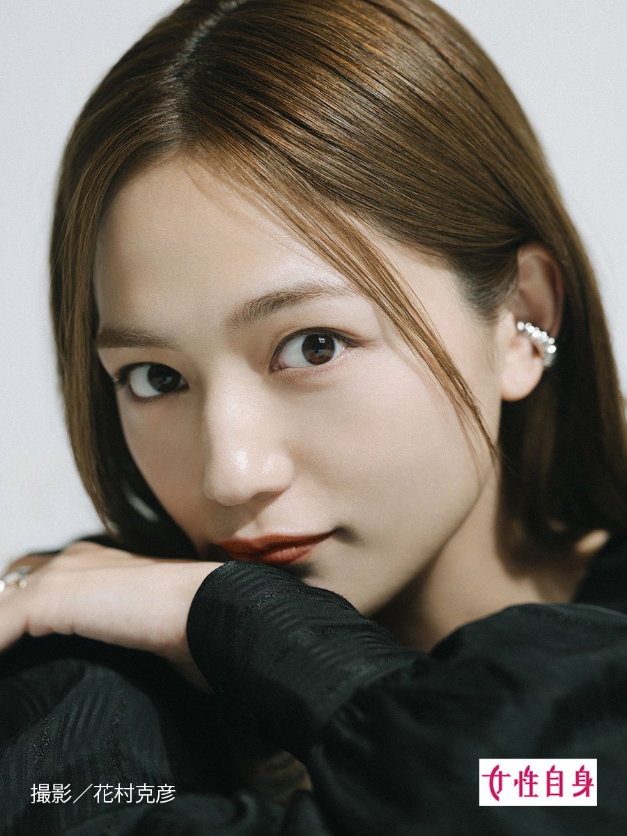 ＼#女性自身 発売中！／

ˏˋ💖#川口春奈 さん💖ˊˎ˗
撮り下ろし＆インタビュー掲載
━━━━━━ ✦ ━━━━━━
#スキャンダルイブ で週刊誌記者に📸
「すごく貪欲にならないとできないお仕事」

感想は #女性自身のグラビア で！
🛒 amzn.asia/d/0Bq8BZ6