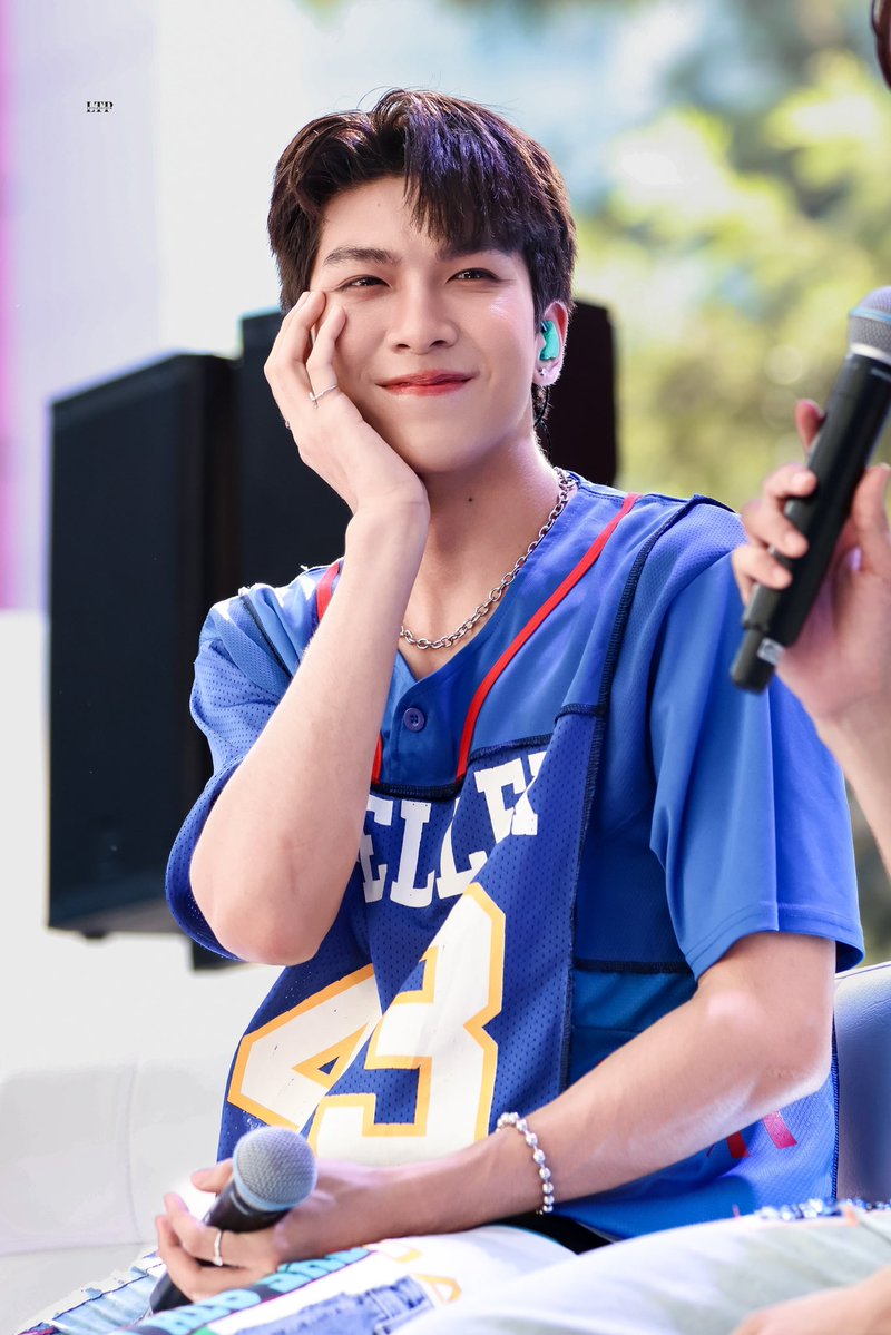 littlemypalm's tweet image. พอดีไปเห็นในแอพส้ม แล้วรูปสึกว่ารูปคุ้นมากๆ ปรากฎว่ามันเป็นรูปเราทั้ง 2 รูป คุณไม่มีสิทธิจะเอารูปที่เราถ่ายไปตัดเครดิตเราออก แล้วก็นำไปขายในเชิงพาณิชย์ ใครที่ผ่านมาเห็นรบกวนรีพอร์ตร้านนี้ให้หน่อยนะคะหรือใครที่เห็นในแอพส้มก็รบกวนอย่าสนับสนุนร้านพวกนี้เลยนะคะ ขอบคุณค่ะ🙏🏻