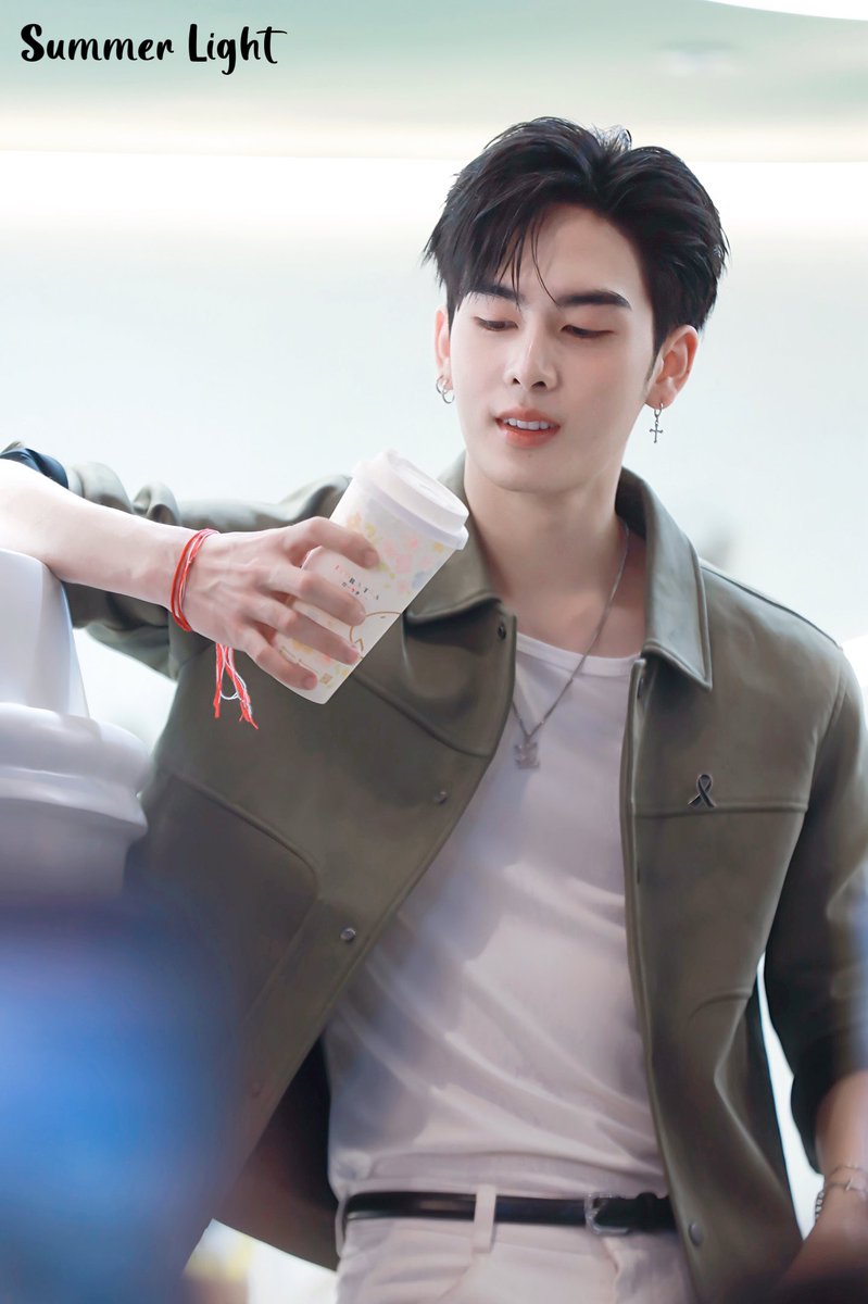 Summer_Light99's tweet photo. 20251115 KAMU
@Ppsanta #Santapp 👋🏻🥤
PERTHSANTA JOY KAMUTEA 
#NEWKAMUEVENTxPerthSanta https://t.co/tSoFb4dKTH