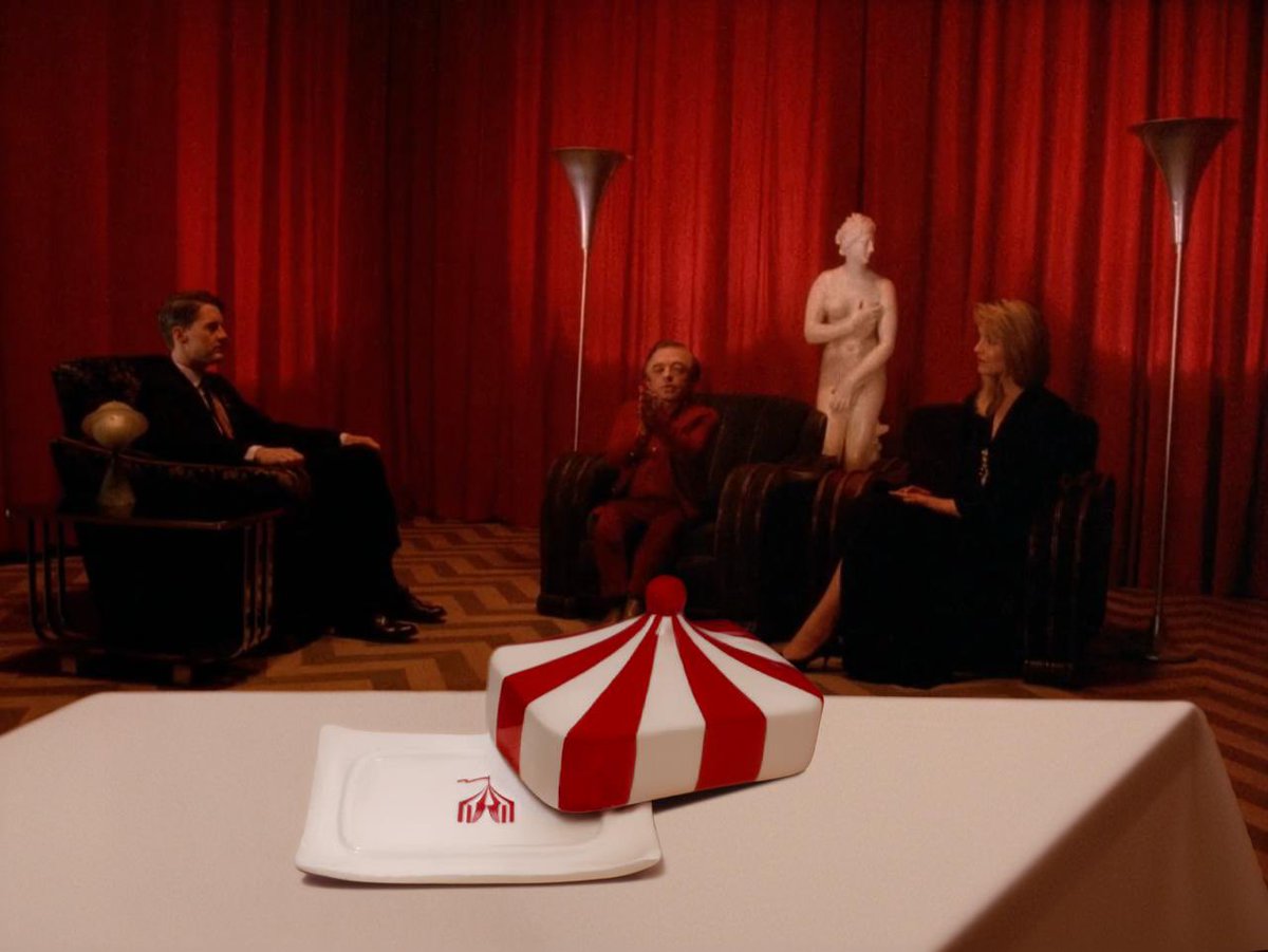 А знаете, где бы еще хорошо смотрелась масленка из Fix Price?