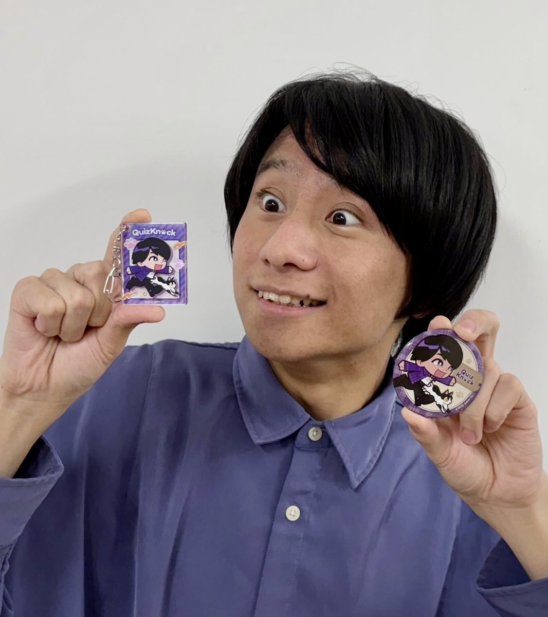 qk_10th's tweet image. ＼カラオケ #まねきねこ コラボグッズ紹介🛍️／

キリッとした顔のネコとのほほんとした顔のネコ、どちらが好きですか？ 私はどっちも。（山本）

三毛猫はサイエンティフィックな猫。体色の決定と性の決定は深い関係にあるんだね。伴性遺伝を調べてみよう。（須貝）