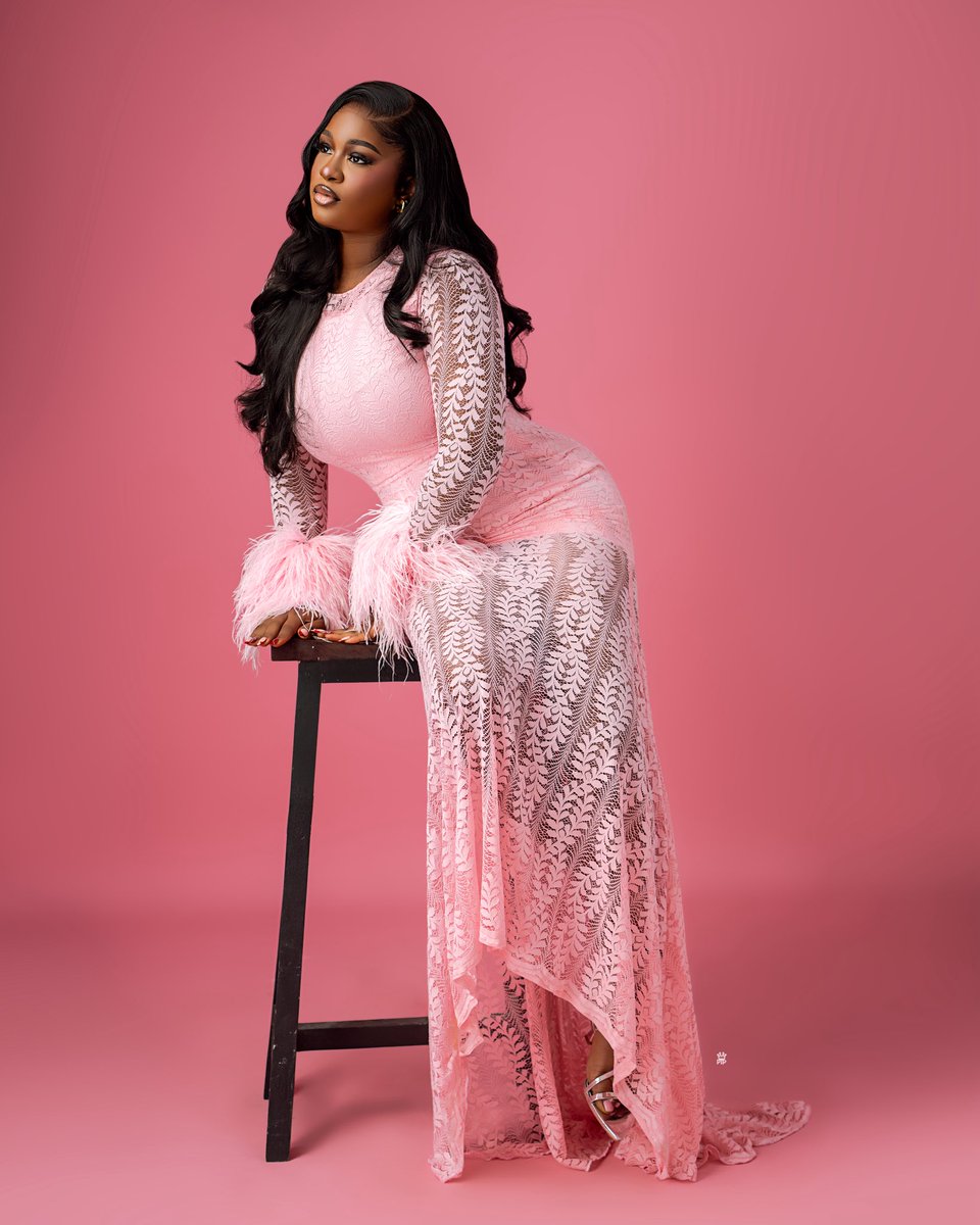 badgyalnayy's tweet image. Allegedly, I’m a year wiser.