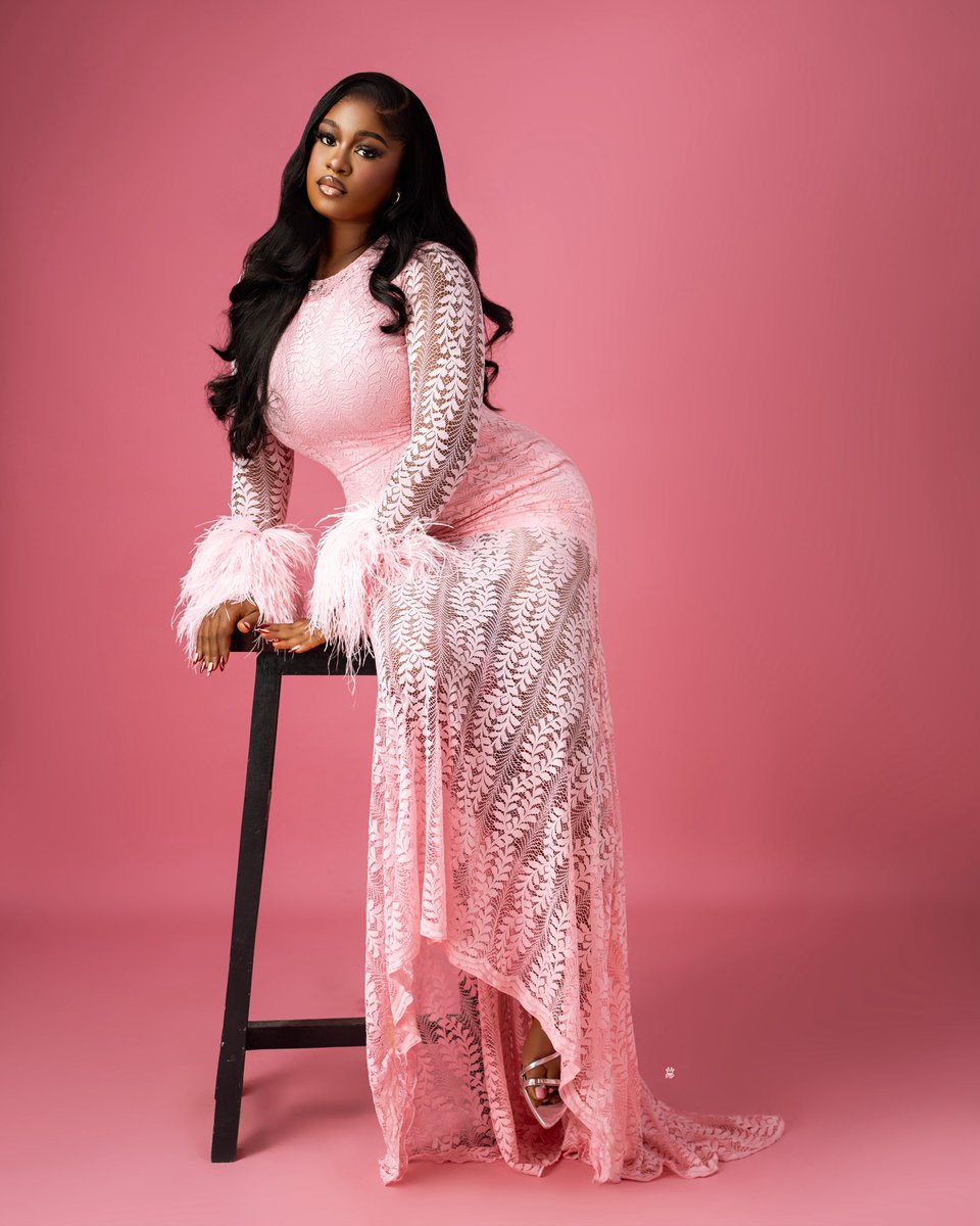 badgyalnayy's tweet image. Allegedly, I’m a year wiser.