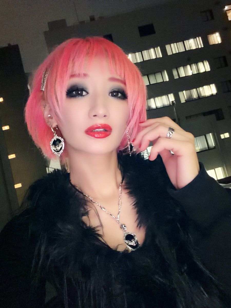 hina_drums's tweet image. 今日は @HiinaRose の11月新作の撮影📷

すでに好評で嬉しいな〜🥰✨

発売をお楽しみに！😉