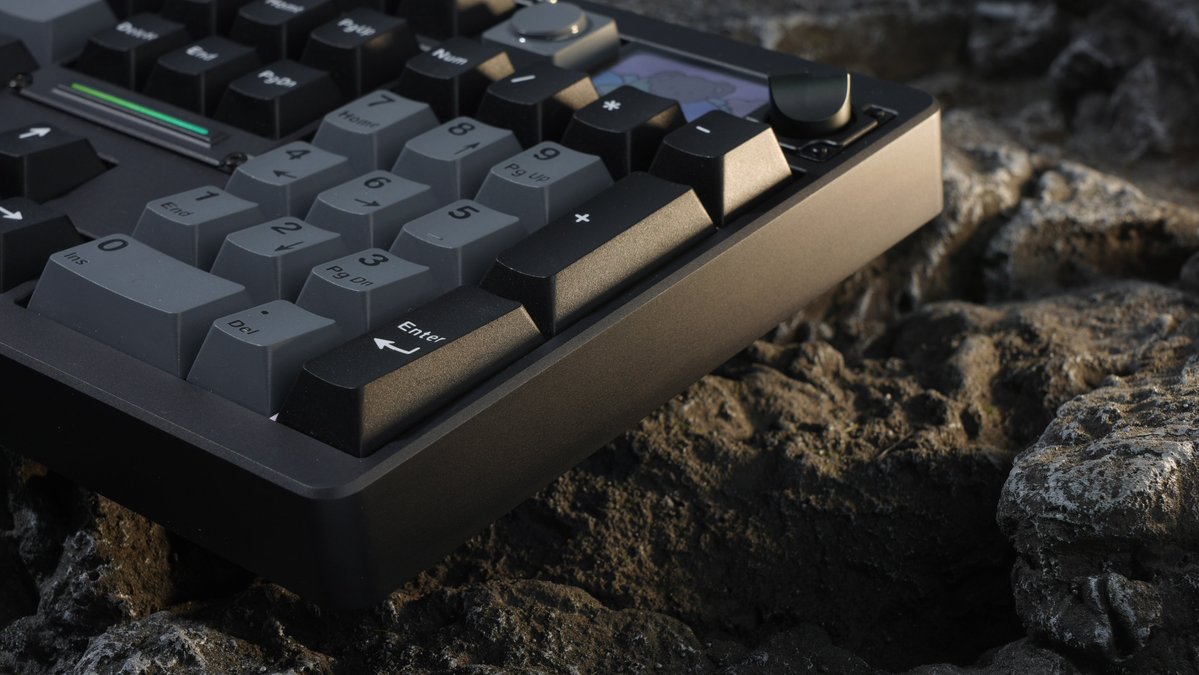 Chilkeykeeb's tweet image. GUNMETAL GRAY / It gets it.

🎮chilkey.com/products/nd104…

#chilkey #ND104 #keyboard
#CustomKeyboard #MechanicalKeyboard