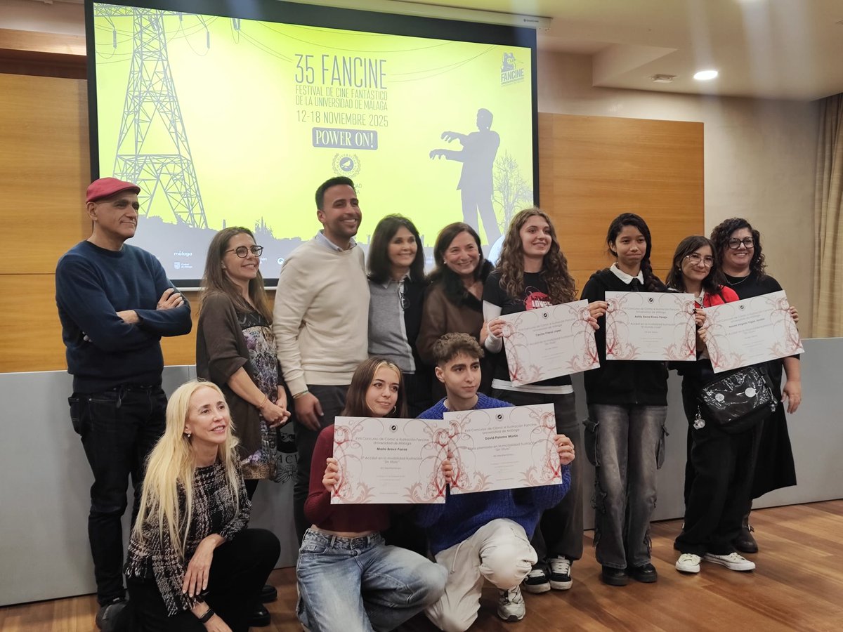 👉Ayer asistimos a la entrega de premios de <a href="/FancineMalaga/">Fancine Málaga</a> en la categoría de Comic e Ilustración 🎨 organizados por la <a href="/InfoUMA/">Universidad de Málaga</a> resultando finalista Marta Bravo Porras 🏅y vencedor David Palomo Marín 🥇, ambos alumnos del <a href="/IESMeditMalaga/">IES Mediterráneo MLG</a> <a href="/educacionmlg/">Desarrollo Educativo Málaga</a> <a href="/diputacionMLG/">Diputación de Málaga</a>