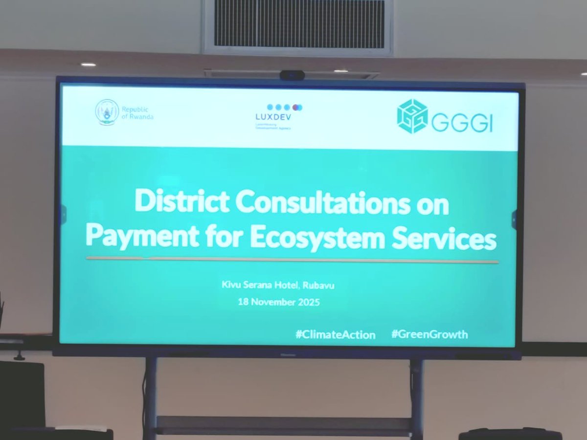 GGGI_Rwanda's tweet image. #HappeningNow in Rubavu District!

@GGGI_Rwanda is hosting a consultation workshop on Payment for Ecosystem Services (PES) under the #SFERE project.

We’re bringing together district leaders, communities &amp;amp; private sector to explore how #PES can reward efforts to protect forests,…