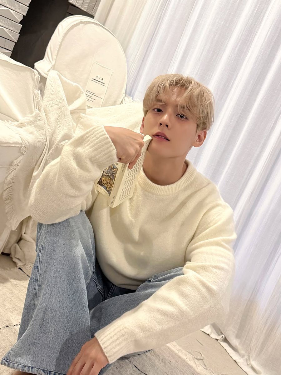 이민혁 얼굴 tweet media