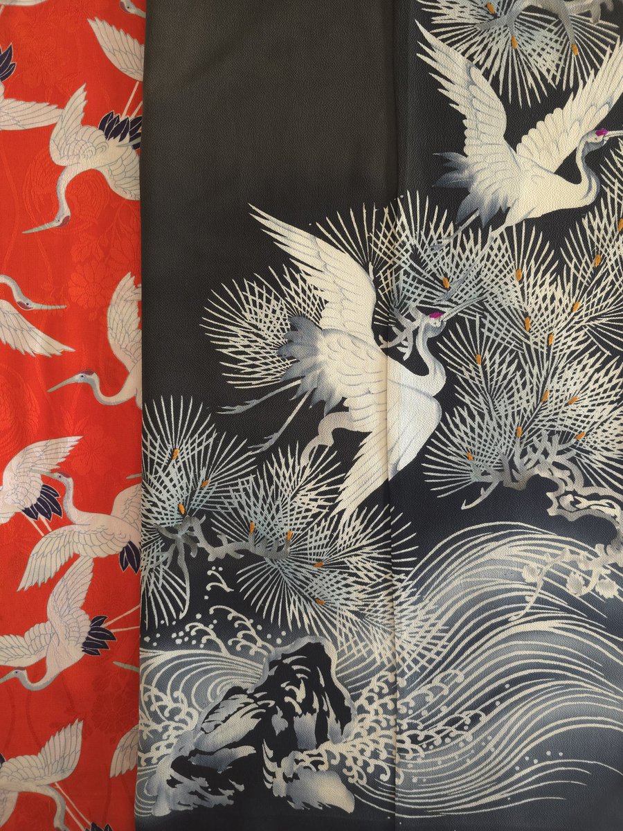 rangetsu3's tweet image. 鶴、つる、ツル
黒と赤の組み合わせの着物が一番好き
この感じ、ちょくちょく作ってるかと思ったら…ここ何年もないですね。
