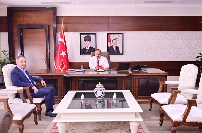 İş İnsanı Haşmet Akkuş, Vali Yakup Canbolat’ı Ziyaret Etti