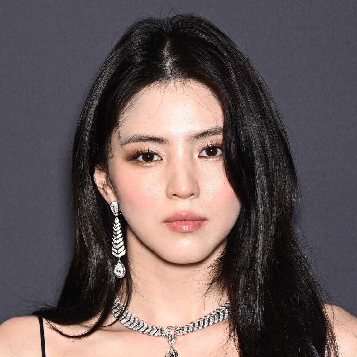 ハンソヒ 32歳の誕生日🎉 唯一無二の妖艶な美しさを誇る圧巻の