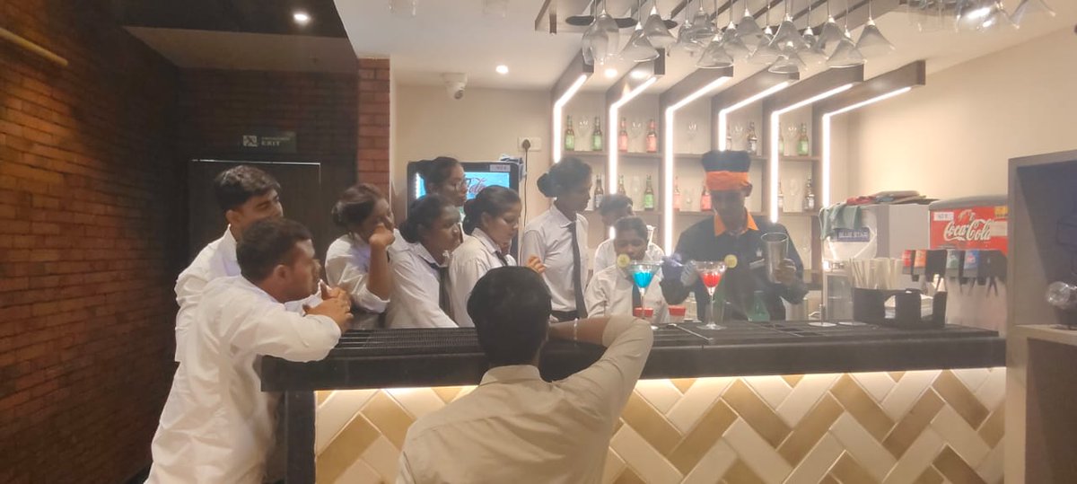 easterncoal's tweet photo. customer interaction and workflow management. This immersive experience strengthened their understanding of industry standards and boosted their confidence for future careers in the food &amp; beverage sector.

@CoalMinistry @CoalIndiaHQ https://t.co/ZzerjYtNj8
