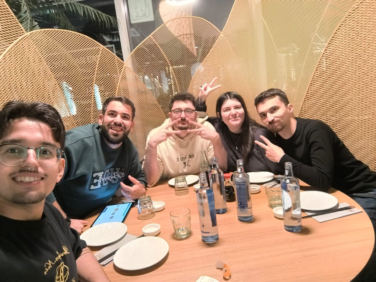 Este fin de semana fue la TC de Sabadell. Y aunque el torneo no fue tan bien como me hubiese gustado, fue un fin de semana de 10 acompañado de estos cracks <a href="/FrancisFF22/">KDZ FrancisFF</a> <a href="/SilverOnePiece/">Silver OPTCG</a> <a href="/Choiice_/">Goi 'choice'</a> <a href="/VersusTcg/">Versus TCG</a> 
Más tarde subiré un tuit con el deck y los mu del torneo.
❤️