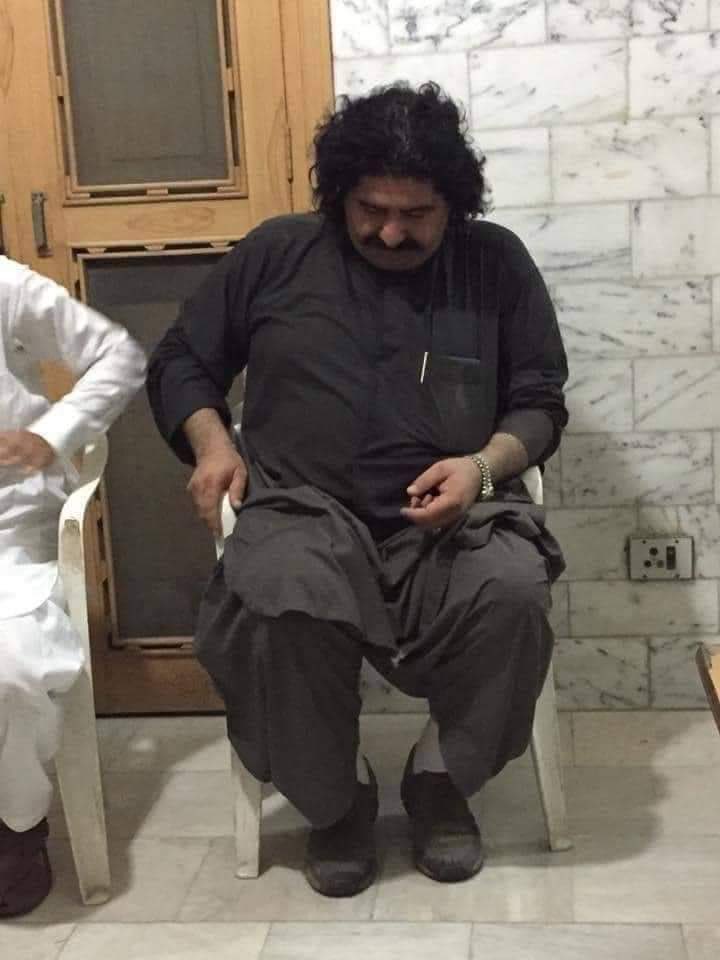 aima_kh's tweet image. Reminder: a Pashtuns leader Ali Wazir is currently in prison unconstitutionally,