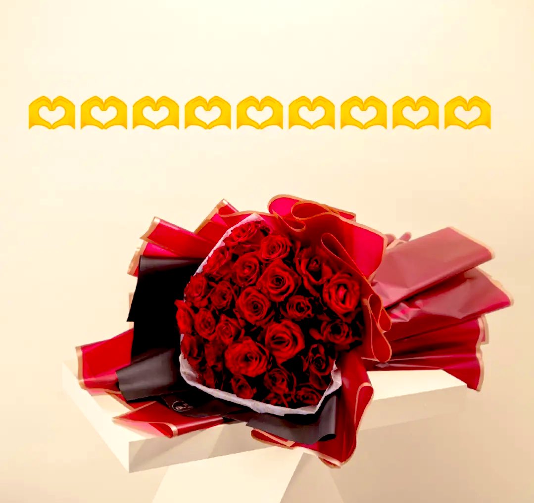 مرحبا ياغاية القلب وأقصى منتهاه 
ريف قلبي جعل عُمري معك ماينتهي 

والله انك وسط قلبي وهاذا مبتغاه 
والعمر من دون وصلك ترا مايشتهي

والله انك زين مبسم وطبع وزين جاه 
جعل عين الناس منك تسج وتلتهي 

واحدٍ مافيه مثلك وربي قد عطاه 
الحسن والذوق والعز والوجه البهي🌿