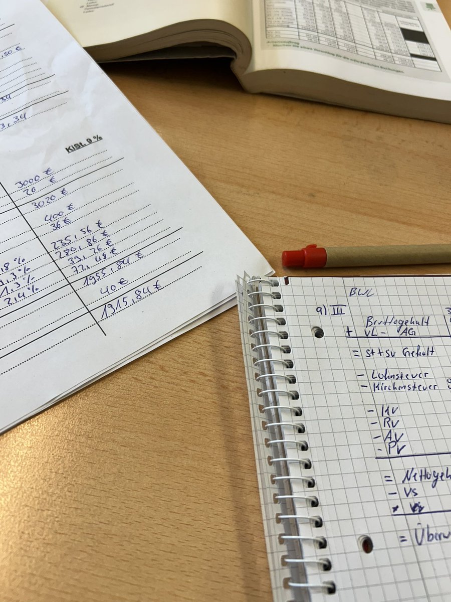 TimQuako05's tweet image. Heute mal Handy benutzen im Unterricht 🎉 @dergeilealbaner