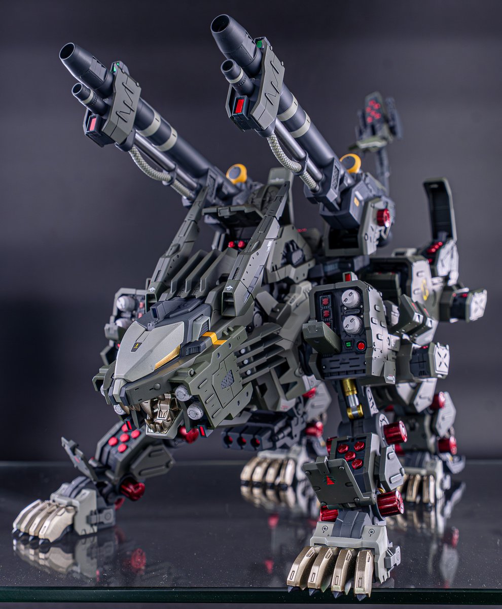 g_works_youtube's tweet image. RZ-041 ライガーゼロ パンツァー マーキングプラスVer.
完成しました。
キットのまま全塗装で仕上げました。