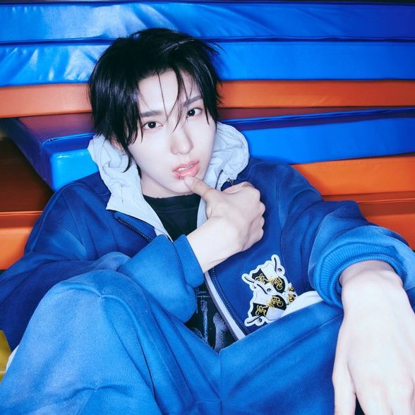 astropopbase's tweet image. Juwang from the rookie boy group KICKFLIP said he would want to be in ASTRO when asked which girl group they would want to be a member of.

&quot;Not sure about girl group, but if it were a boy group, ASTRO&quot;