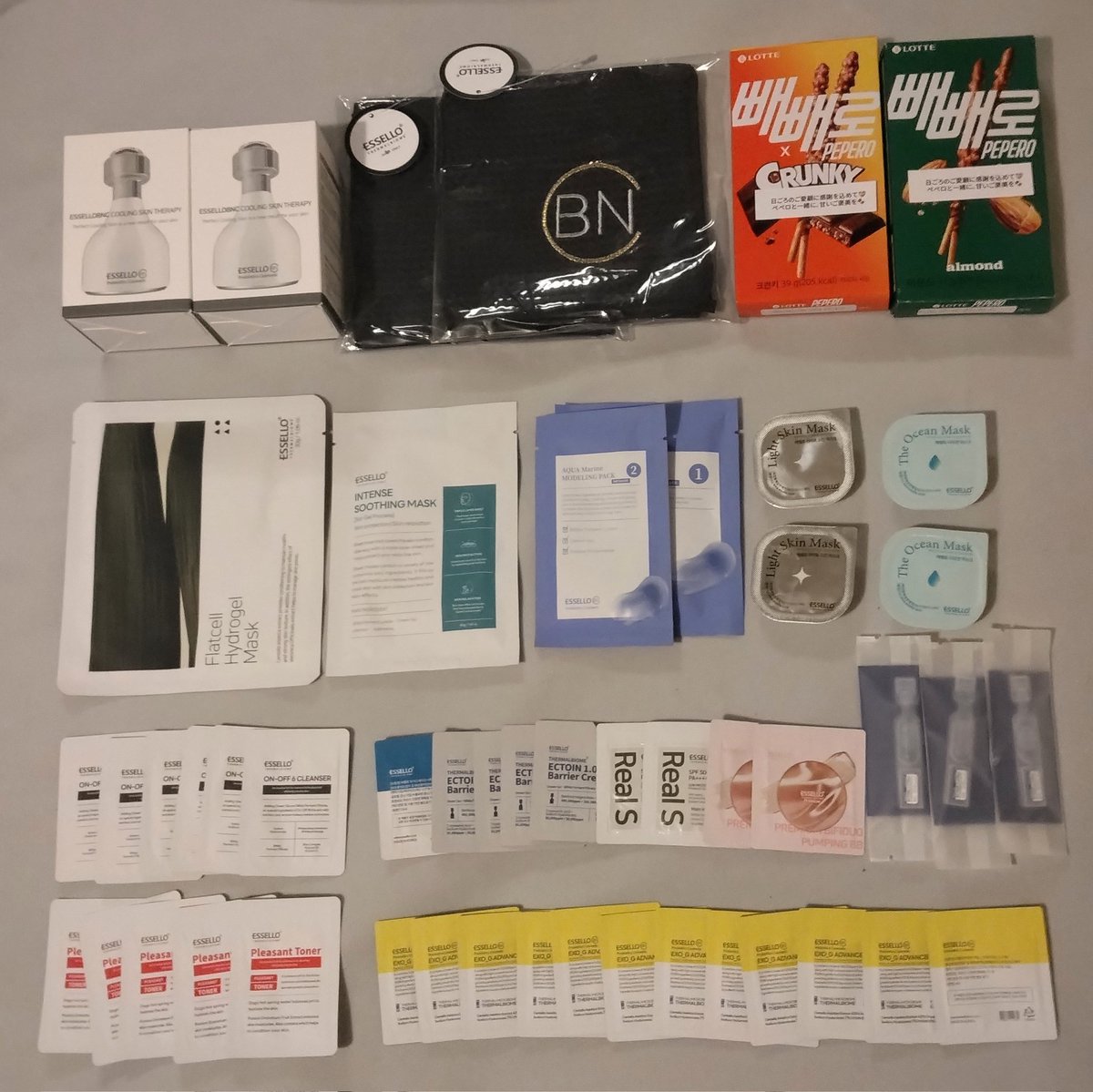 ohaohamu's tweet image. 大ハマり中のエッセロ届いた～💖😇💖ﾊﾋﾟ

２枚目全部おまけ📦
連日エッセロのクリーム(exo、エクトイン、シャーベット)使ってるけど、ほんと再生力すばらしい！
針刺したり色々顔に実験してるけどすぐ赤み消えて整う👏

シャーベットクリームとBBのサンプルも大変よかったのでほしい🤤💖