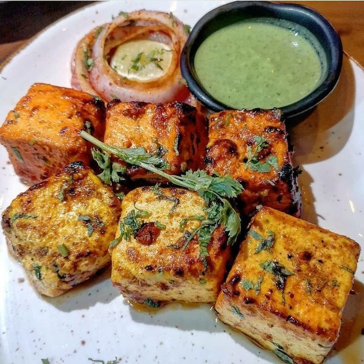 sweetberryfair's tweet image. #foodpoll // choose one from each country 

#interactivethread #edtwt