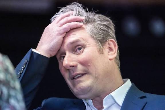 helen_spirit1's tweet image. It’s all out civil war within Labour, yet where the hell is the Prime Minister? 

He’s not even bothered to post his nonsense on here for days! 

Has he finally given up? Or is he cowering &amp;amp; plotting in his bunker like a cornered rat? 

Either way, it’s over.