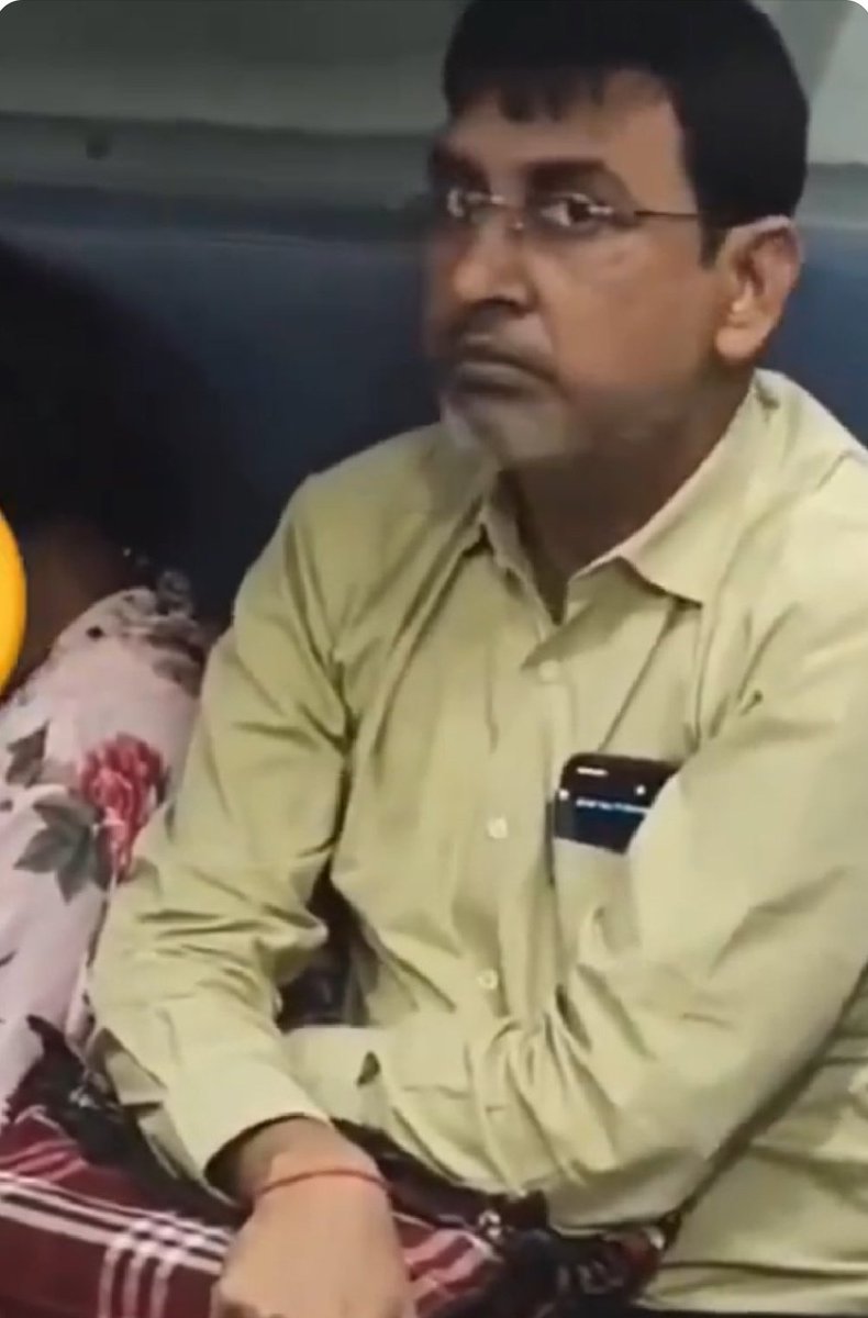 Iska naam Abdul hai. Ab to arrest kar lo <a href="/GopalganjPolice/">Gopalganj Police</a> walon.

Kuch to sharm karo <a href="/bihar_police/">Bihar Police</a>. Tumse ek Abdul arrest nahin kiya ja raha Hindu Rashtra mein.🙄