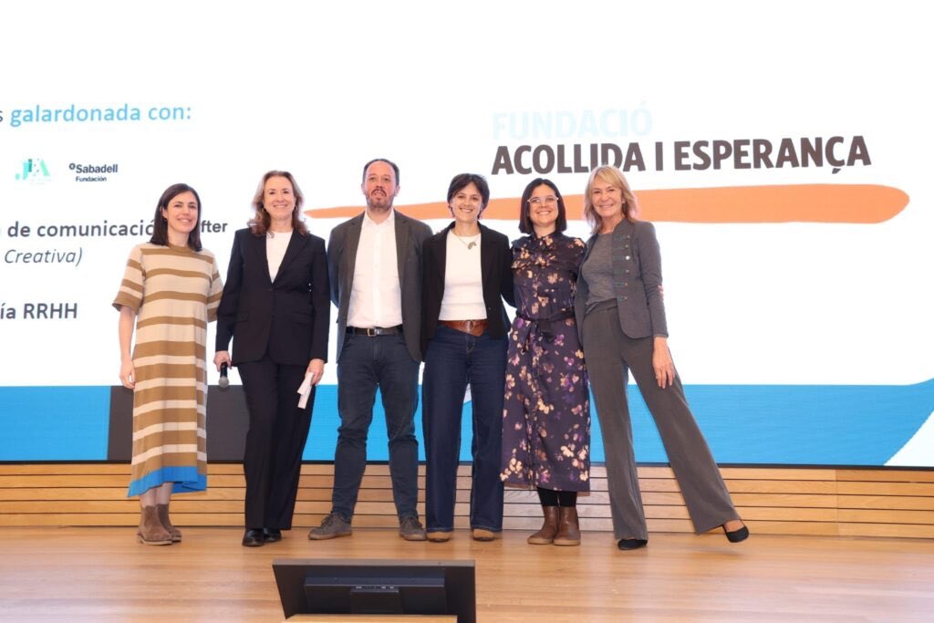 Fund_Acollida's tweet photo. 🔸 Acollida i Esperança gana un premio en la 9ª edición del programa #BValue.
🦷Se trata de un proyecto de #impactoosocial cuyo objetivo es hacer accesible el derecho a la #saludbucodental para todas las personas en toda Catalunya: https://t.co/QrqsDMHBmk https://t.co/hnfrW6NTqE