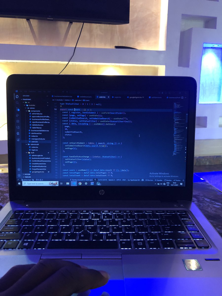 stanlee0nX's tweet image. This is me.                  This is what I do.

You know any founder that needs a frontend engineer? Mention me🙏🏽

You can as well sell your self under this tweet😎