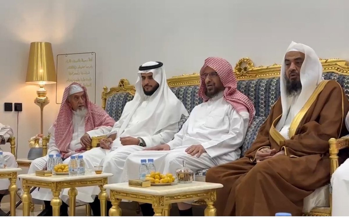 ALSENANI_UN's tweet photo. نتقدم بأجمل التهاني وأسمى التبريكات لابن الاسرة البار ابراهيم بن وليد السناني بمناسبة عقد قرانه في يوم الجمعة الماضي.

 بارك الله لكما وبارك عليكما وجمع بينكما في خير https://t.co/j1cPYUHQI6
