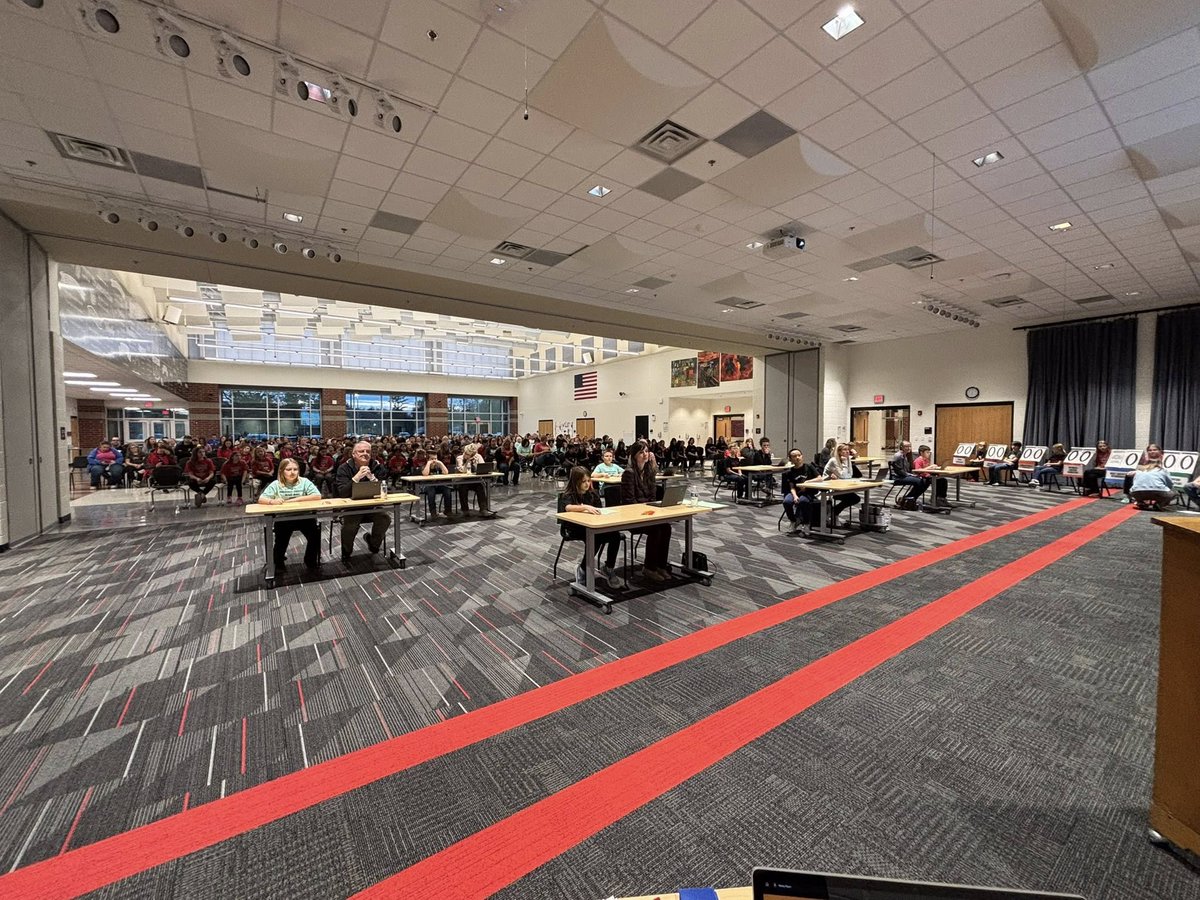 wlcscrdp's tweet image. Congratulations to our West Lafayette Intermediate School Spell Bowl team for taking first place with a perfect score! We’re so proud of this incredible group.