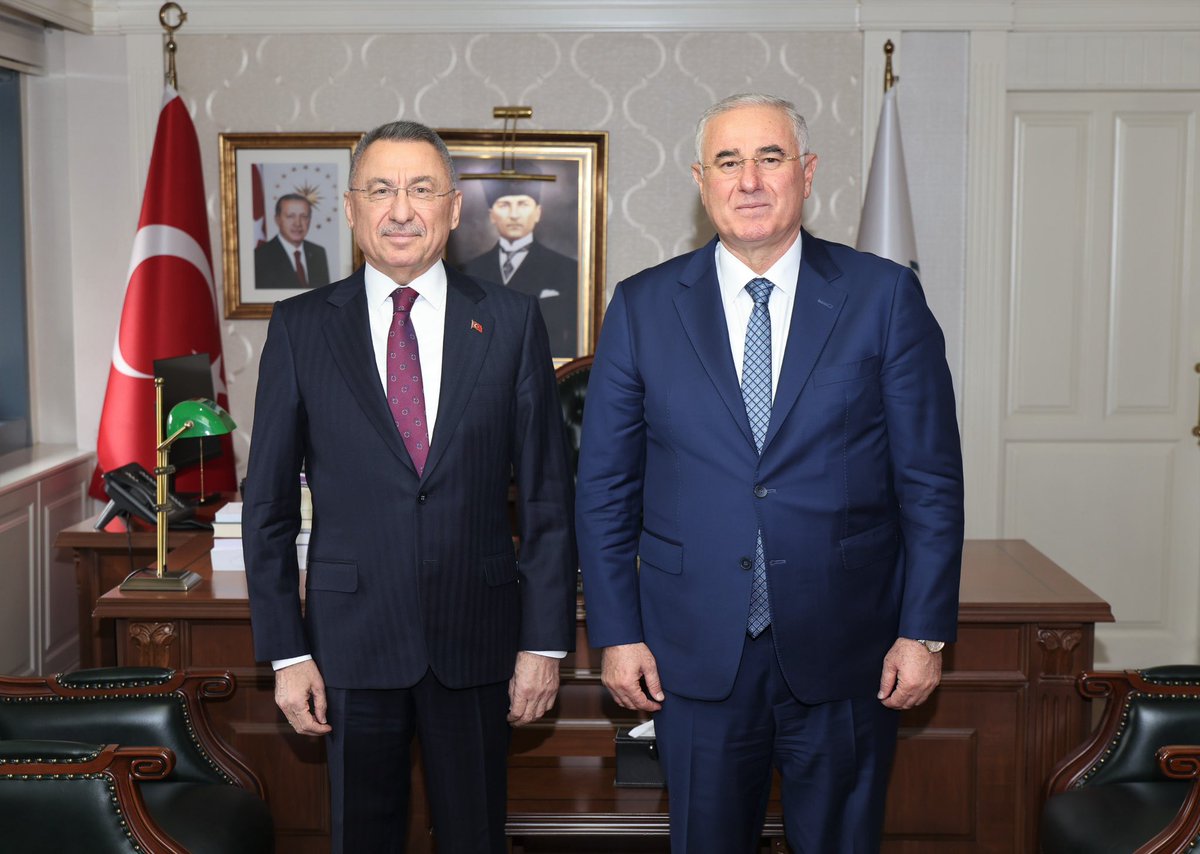 TRombudsman's tweet image. Türkiye Büyük Millet Meclisi Dışişleri Komisyonu Başkanı ve Ankara Milletvekili Sayın Fuat Oktay, Kamu Başdenetçisi Sayın Mehmet Akarca’yı ziyaret etti.

Görüşmede; Kamu Denetçileri Sayın Fatma Benli Yalçın, Sayın Sadettin Kalkan, Sayın Abdullah Cengiz Makas, Sayın Özcan Yıldız…