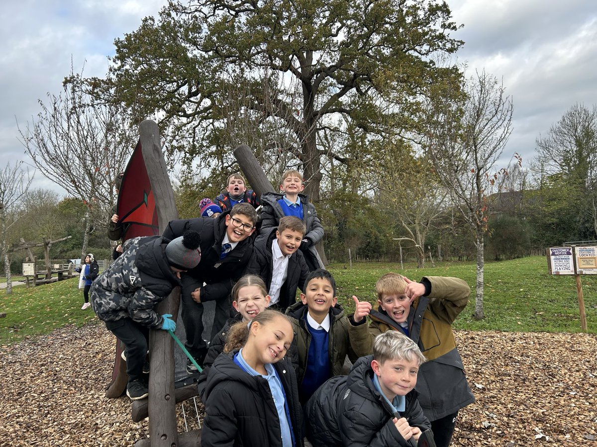 ShawleyPrimary's tweet image. Tigers Class have had a fantastic day at Hobbledown learning all about the layers of the tropical rainforest  and the animals that live there! Plenty of fun was to be had in the adventure playground as well! #WeAreLEO