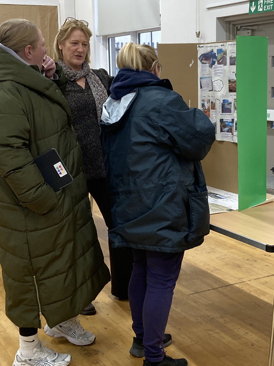 Elizabeth Kerr tweet media