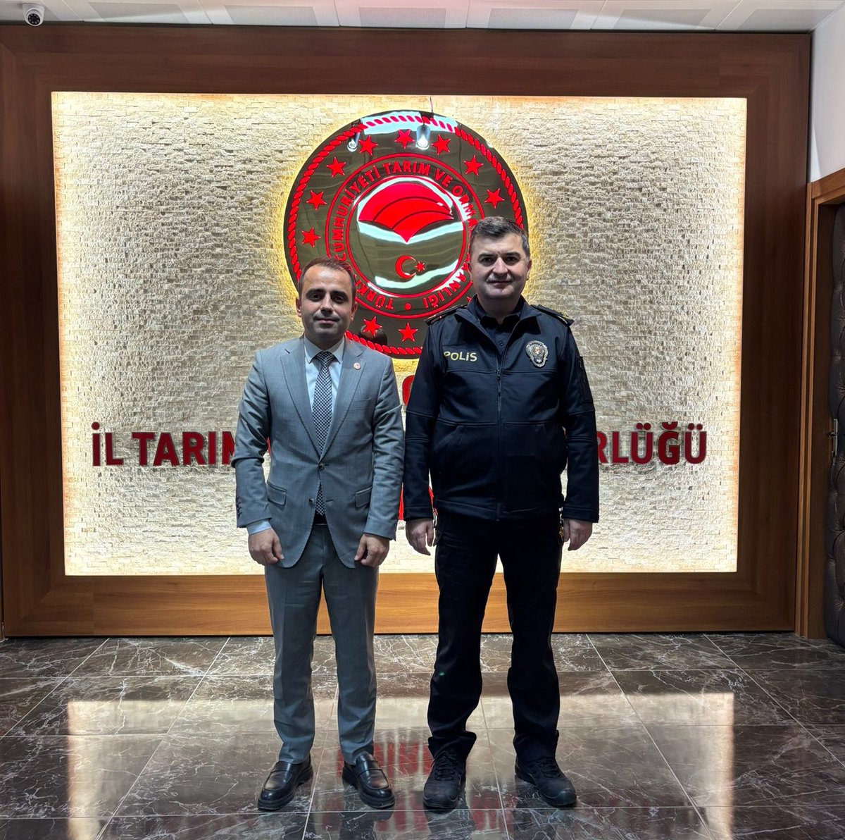 📍Edirne İl Emniyet Müdürü Muhittin Ayhan, İl Müdürümüz İslam Köse’yi makamında ziyaret etti.

Nazik ziyaretleri için kendilerine teşekkür ederiz. 🤝