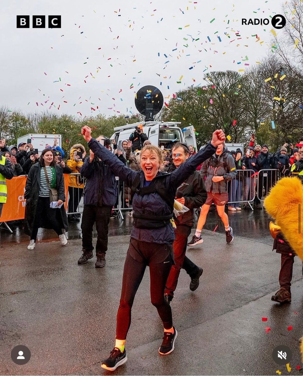 hellomavis_'s tweet image. Watching Sara Cox take on five marathons in five days. A powerful reminder of grit, focus and showing up even when it’s tough.

It’s inspired us to set fresh goals in work + life and keep moving 💛✨

📸 BBC Radio 2 

#Resiliance #Leadership #Mindset #DJSaraCox #ChildrenInNeed