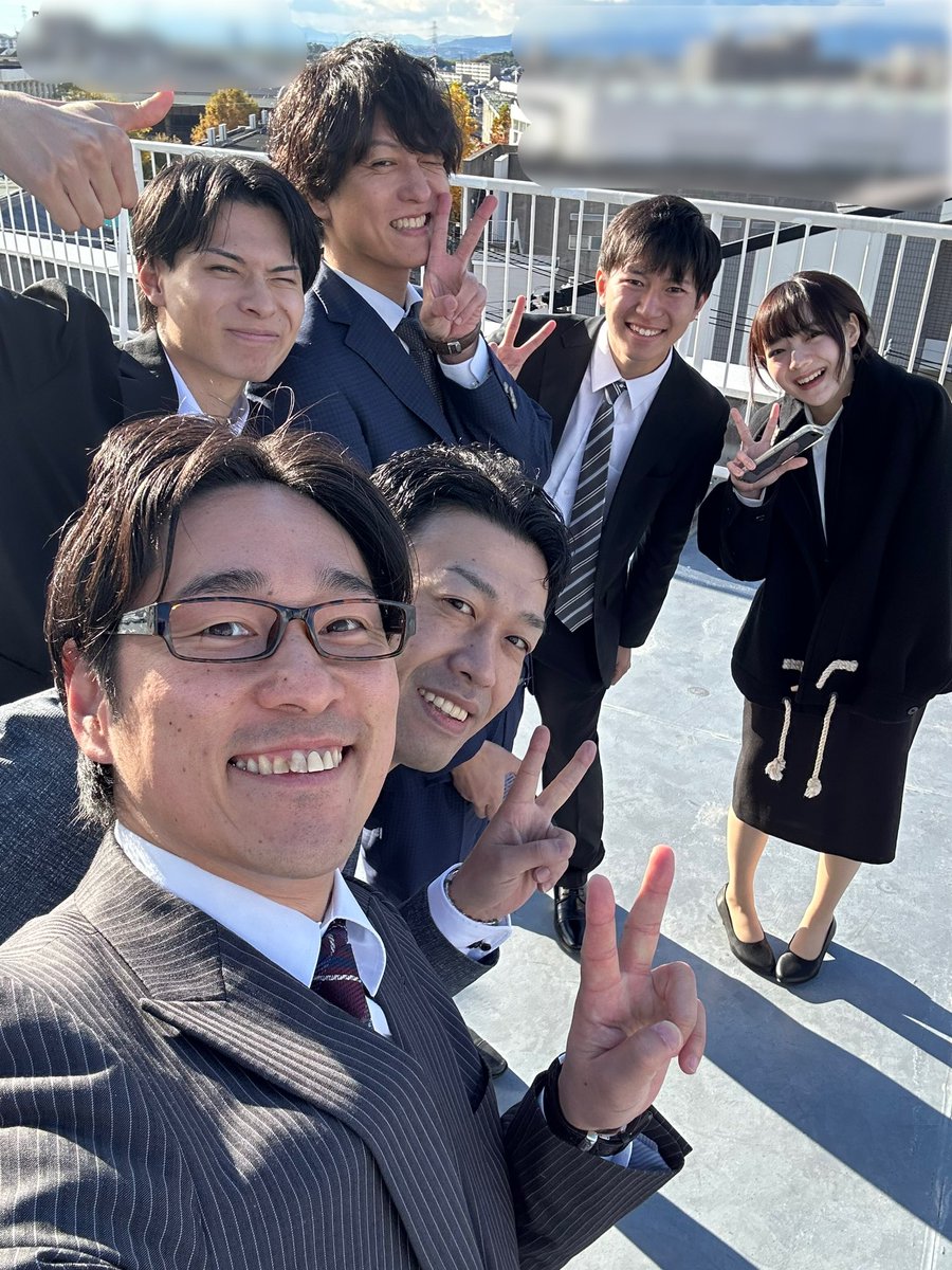 lisnap_doi's tweet image. 本日は
#サラリーマンな日常
撮影でした！
 
有難い事に毎日何かしら
忙しくさせてもろてる事に感謝。

今日も相変わらずアホな動画を
わちゃわちゃ楽しく撮影してきた！

寒なったけど
その分空気が気持ち良くて
今の時期は結構好き！

そして、坂本役の恵斗と
ライトダウン被った笑
楽で良いよな〜笑