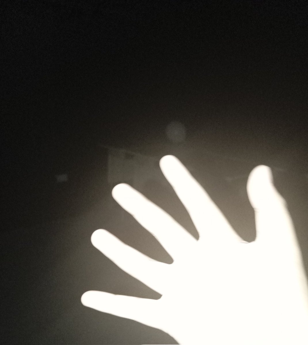 _takeajoke's tweet image. ???I MIGHT BE A LIGHT SOURCE