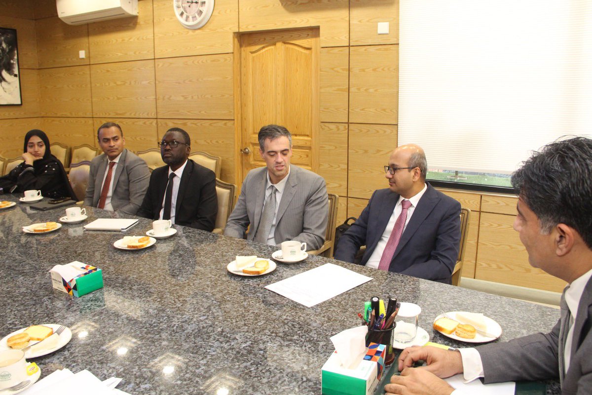 PnD_Punjab's tweet image. World Bank’s PCAP Mission meets Secretary P&amp;amp;D Board

Secretary P&amp;amp;D Board Rafaqat Ali chaired a meeting with the @WB_Pakistan Mission on the Punjab Clean Air Program.
Departments shared progress. The outgoing TTL was appreciated &amp;amp; the new TTL introduced.
#PCAP #PunjabForCleanAir