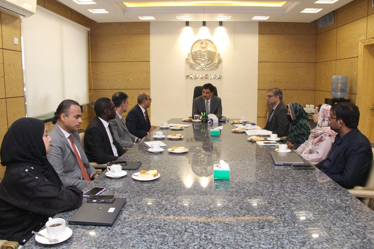 PnD_Punjab's tweet image. World Bank’s PCAP Mission meets Secretary P&amp;amp;D Board

Secretary P&amp;amp;D Board Rafaqat Ali chaired a meeting with the @WB_Pakistan Mission on the Punjab Clean Air Program.
Departments shared progress. The outgoing TTL was appreciated &amp;amp; the new TTL introduced.
#PCAP #PunjabForCleanAir
