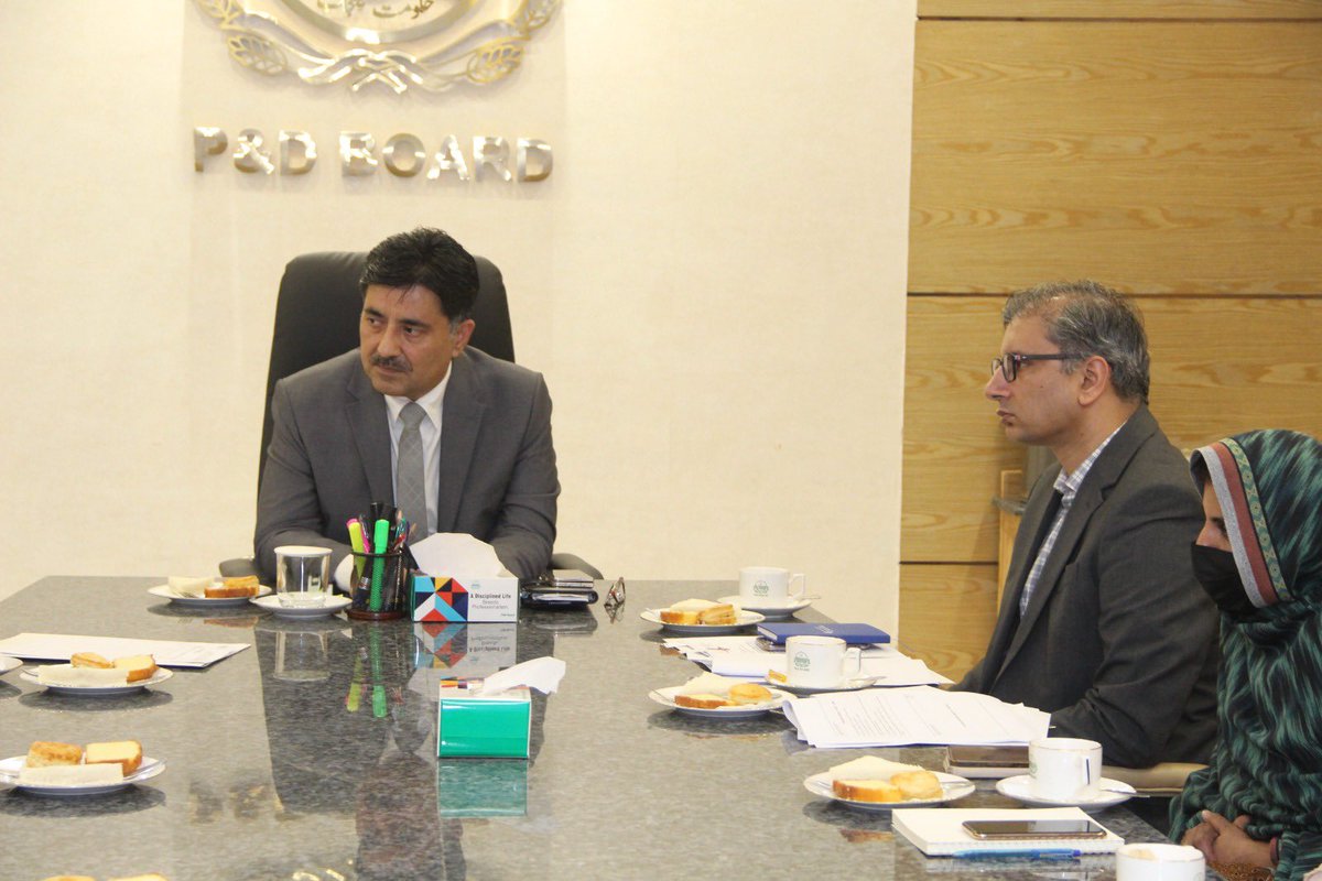 PnD_Punjab's tweet image. World Bank’s PCAP Mission meets Secretary P&amp;amp;D Board

Secretary P&amp;amp;D Board Rafaqat Ali chaired a meeting with the @WB_Pakistan Mission on the Punjab Clean Air Program.
Departments shared progress. The outgoing TTL was appreciated &amp;amp; the new TTL introduced.
#PCAP #PunjabForCleanAir