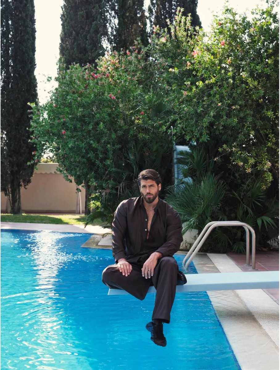 🇮🇹🗞️| Vanit Fair Cover - #CanYaman The Sigma Male, Kindness, the desire for vulnerability. Discovering the man that changes the legend of #Sandokan.

——————————————————
Part 2

Q: Why law?

"My father recommended it to me, and I always listened to him. I dreamed of becoming an